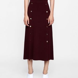 ZARA knit skirt. Burgundy.
